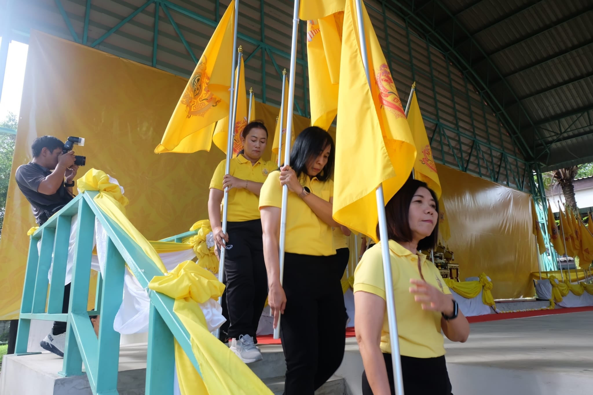 title - ร่วมพิธีเปิดกิจกรรม เดิน วิ่ง ปั่น ธงตราสัญลักษณ์งานเฉลิมพระเกียรติพระบาทสมเด็จพระเจ้าอยู่หัว เนื่องในโอกาสพระราชพิธีมหามงคลเฉลิมพระชนมพรรษา 6 รอบ 28 กรกฎาคม 2567 เพื่อเป็นการแสดงความจงรักภักดีและสำนึก ในพระมหากรุณาธิคุณของพระบาทสมเด็จพระเจ้าอยู่หัว